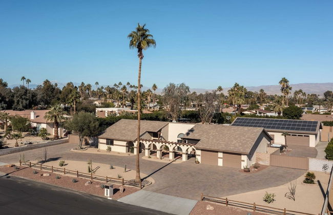 Pool, Sports Court, Game Garage, Fire Pit, & Casita Olivano Ranch by Avantstay - Foto 45