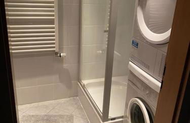 2 Schlaf- & 2 Badezimmer - direkte Busverbindung bis Köln Hbf, Messe - Foto 4