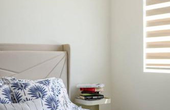 Cozy Modern Home w Full Kitchen & Parking - Foto 28