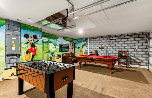 Orlando Retreat 5BR Pool and Spa Villa with Games Room and Mickey Themed Room - Foto 4