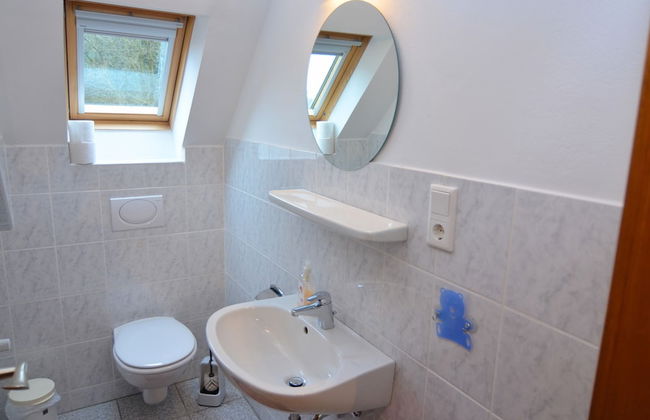 Cozy Holiday Home in Düdinghausen Sauerland near Ski Area - Photo 32