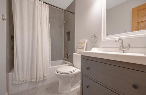 3 Acre Stillwater Oasis,Min from Downtown,Hot Tub - Foto 30