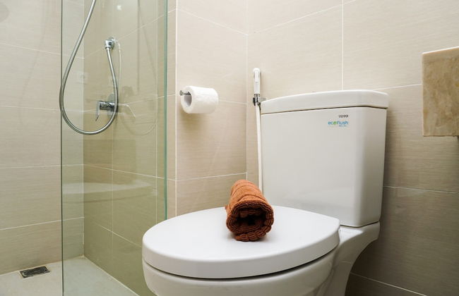 Minimalist Studio Room at Puri Mansion Apartment - Foto 9