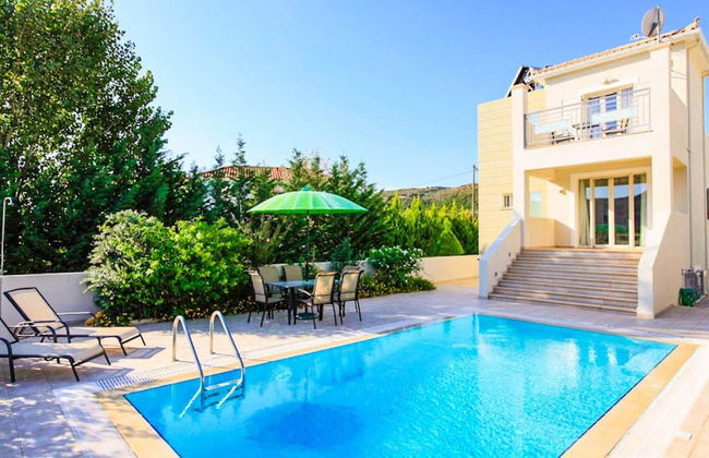 Villa Semeli Large Private Pool Walk to Beach Sea Views A C Wifi Car Not Required Eco-friendl - 1879 - Foto 1