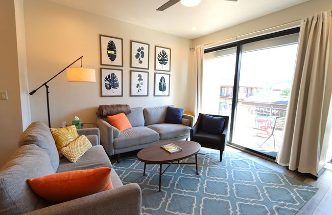 Arrow Luxury Rooftop Shopping and More! - Foto 18