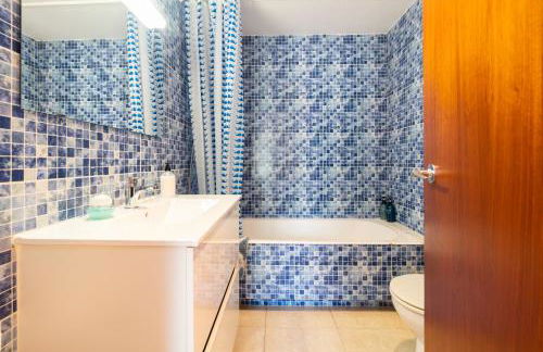 Apartamento con gran patio y excelente ubicación! - Photo 14