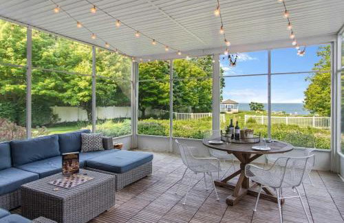 Spacious A-Frame with Lake Michigan Views & Hot Tub-Family Friendly - Foto 45