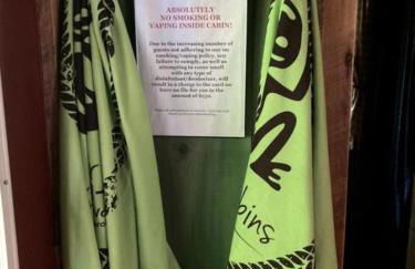 Beautiful Waterfront Cabin with Hot Tub near Winston-Salem, North Carolina - Foto 21