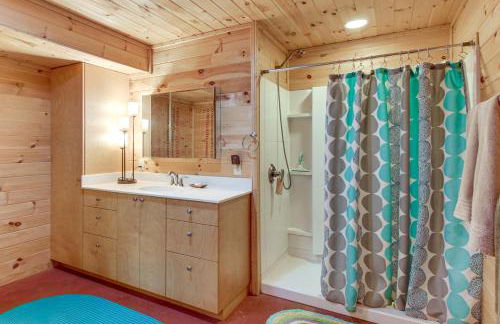 Dock and Foosball Esquagama Lake Family Cabin - Foto 21