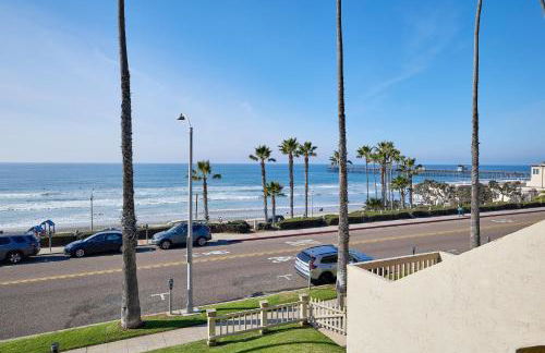 Coastal Luxury with Panoramic Ocean View - Foto 25