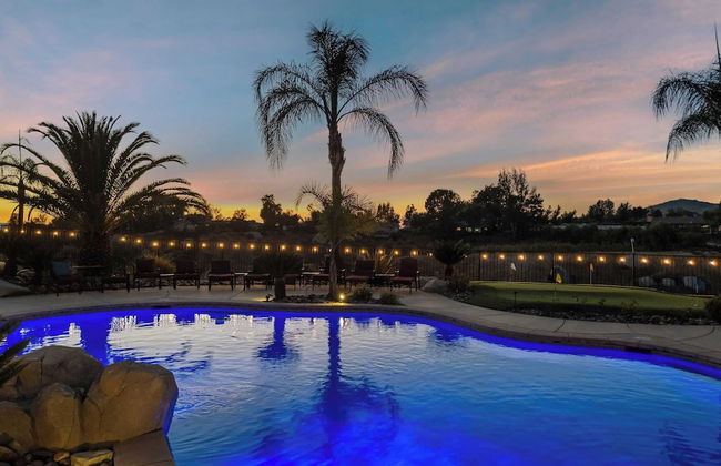 Chardonnay Charm by Avantstay Luxe Group Retreat w/ Pool Mins to Wineries - Foto 37