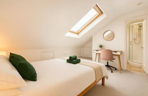 8 Person, 4 Bedroom Light, Warm & Modern Apartment - Foto 23