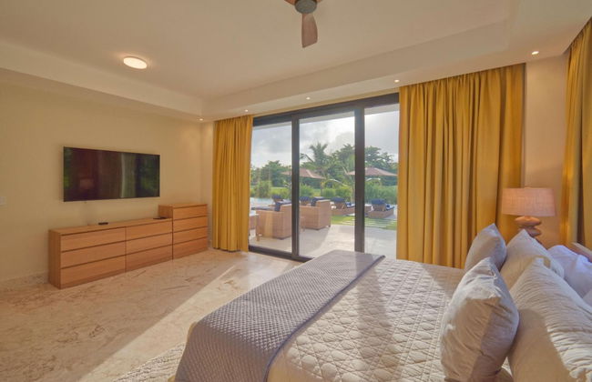 Modern Villa With Full Service Staff Close to Beach and Golf - Photo 11