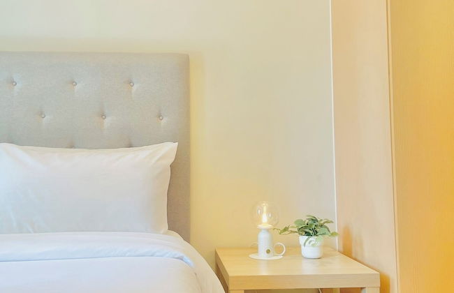 Uptown Parksuites 2 - Photo 8