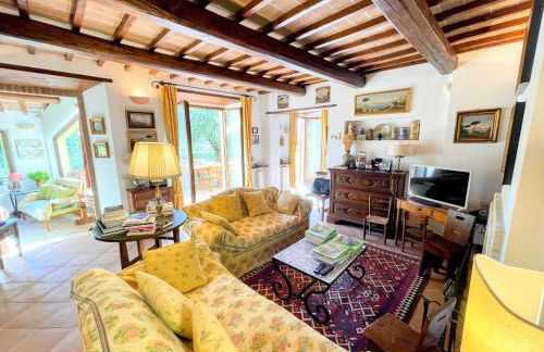 Luxurious Umbrian Retreat for 10 With Private Terrace and Pool - Foto 42