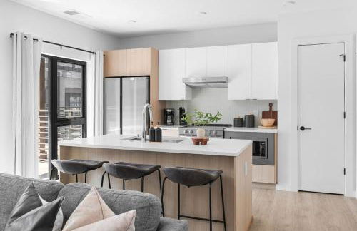 Luxury Penthouse with 2 Floors Pool Patio Gym Walk to Broadway - Foto 3