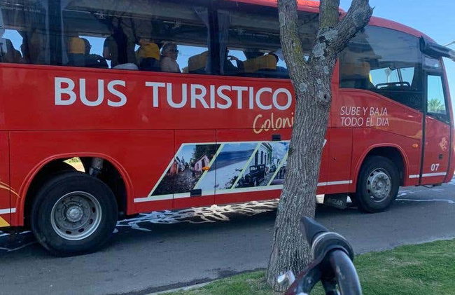 Colonia del Sacramento Tourist Bus - Photo 2