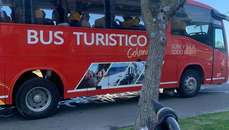 Colonia del Sacramento Tourist Bus - Photo 2