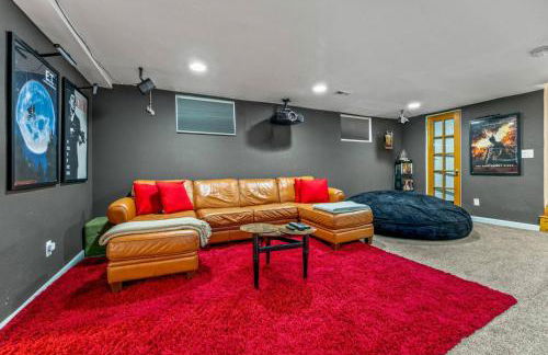 Movie Theatre Hot Tub Outdoor Grill - Foto 14