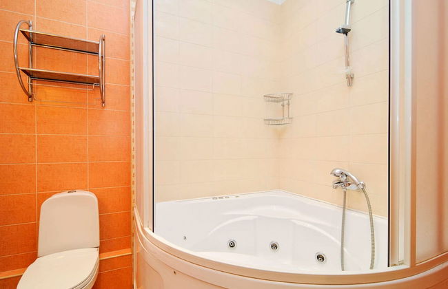 Feelathome on Lower Nevsky - Photo 60