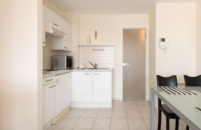 Apartment With Terrace and sea View in Mariakerke - Photo 7