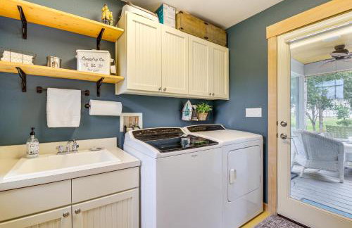 Steps to Beach: Home w/ Hot Tub in Oak Harbor! - Foto 21