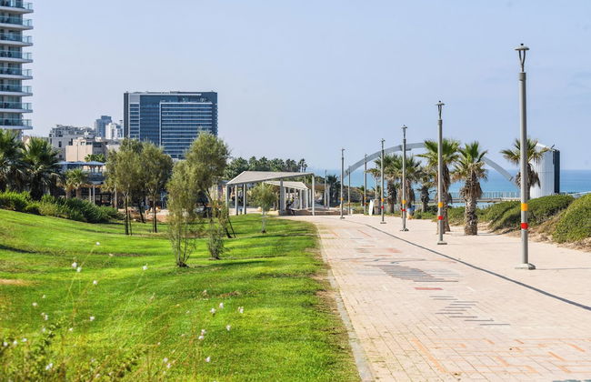 Coastline Family Triplex by Sea N' Rent - Photo 75