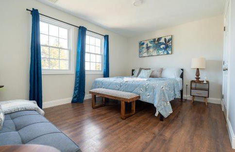 12BCozy 3BR Apartment with Koi Pond in Worcester - Foto 30