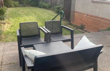 Wardown Place - Spacious 3 Bed House available for short term or long term Rental - Foto 24