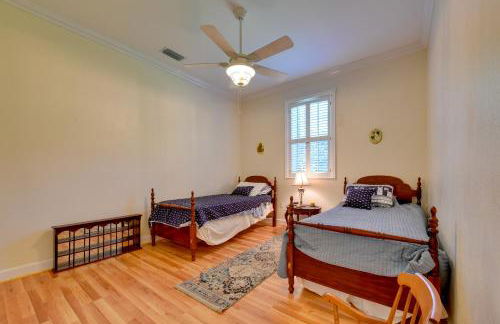 Waterfront Lake Placid Home with Private Dock! - Foto 25