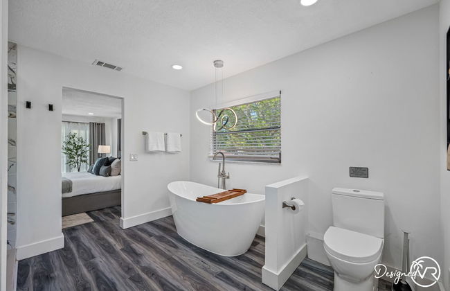 Luxury Retreat: Pool, Games, Basketball & More! - Foto 17