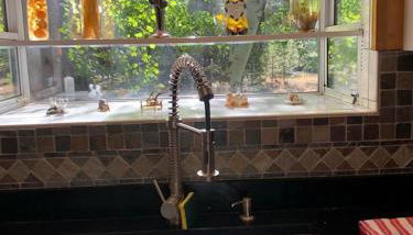 Tahoe Cottage perfect for couples and outdoor enthusiasts - Photo 3