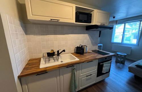 Petite pause en centre ville avec parking - Foto 4