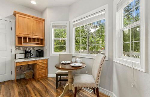 Fabulous Family-friendly Retreat by Windsor Lake! - Foto 19