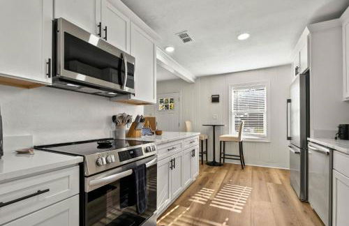 It's A Vibe- less than 10mins Capital,Hospitals,FAMU,&FSU - Foto 17