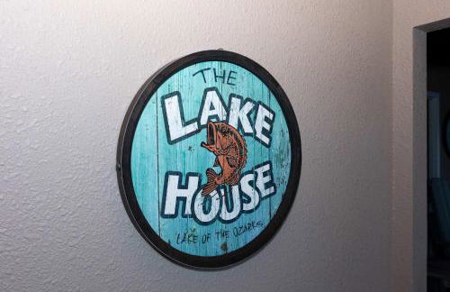 Lakefront Family Home Private Dock with Huge Views - Foto 37