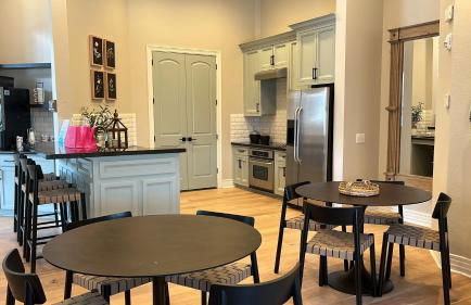 Hidden Gem at Med Center 2BR & 2BA Apartment - Foto 38