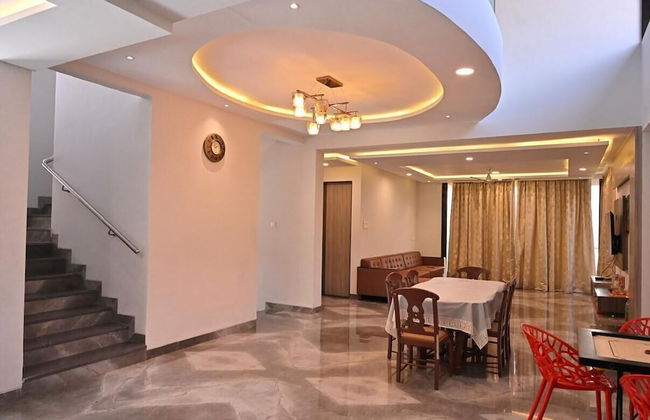 Shreeji Villa By Joy Suites - Photo 6