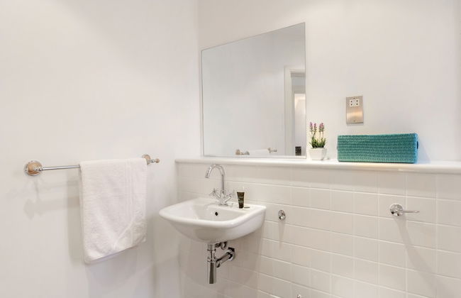 Roomspace Apartments -Groveland Court - Photo 18