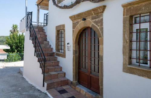 Manos Home - Photo 43