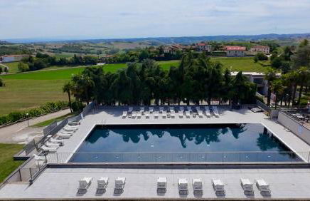 Lovely house with swimming pool and tennis court - Foto 24