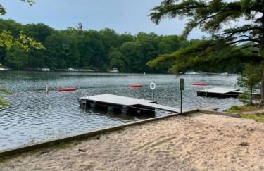 On a Whim Peaceful 2 bedroom home plus loft in charming lakefront community - Foto 23