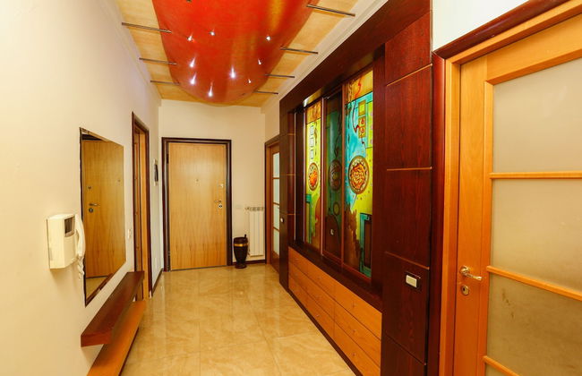 Luxury European Trade Center Apartment - Foto 2