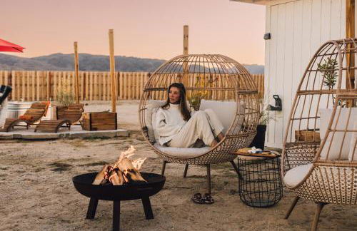 Wanderlust Joshua Tree Stargazing Desert Retreat - Photo 36