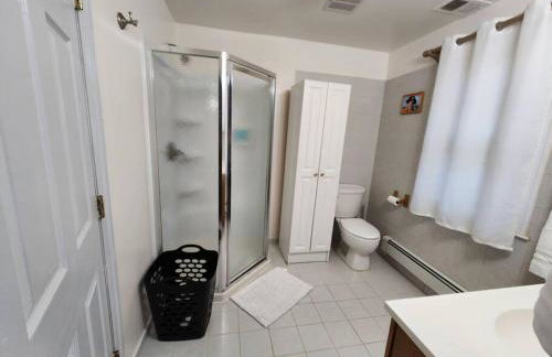 RentalsOP NJ01 Full house minutes from NYC, near to metlife, American Dream - Photo 5