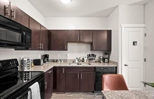 Stylish Apartment Close to Attractions - Foto 11