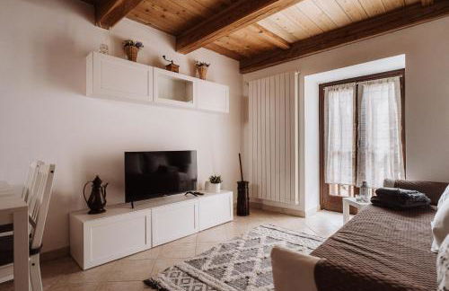 Case vacanze in graziosa borgata alpina - Photo 2