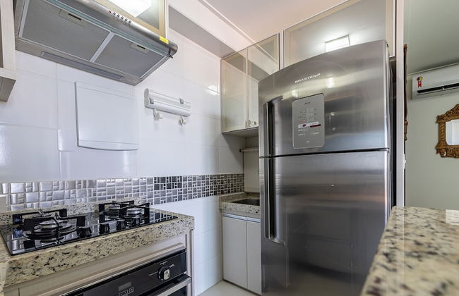 Apto Beira Mar com Vista e Pé na Areia - Foto 18