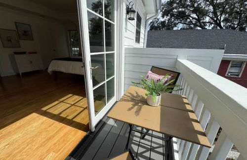 Classy 3-Story Downtown Apt - Great Location - Foto 46