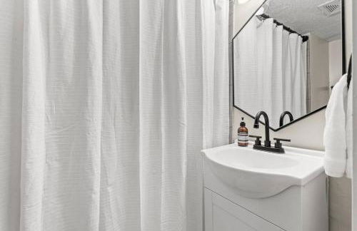 The Luxe/Hot Tub/12min to Horse Park/30 Min to Ark - Foto 37